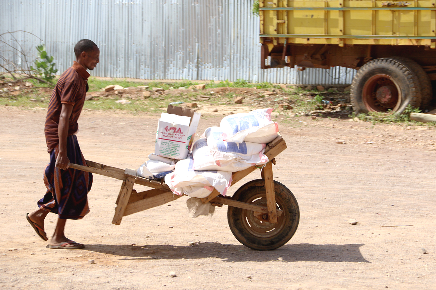 Ethiopia Ramadan Food Distribution_2.jpg